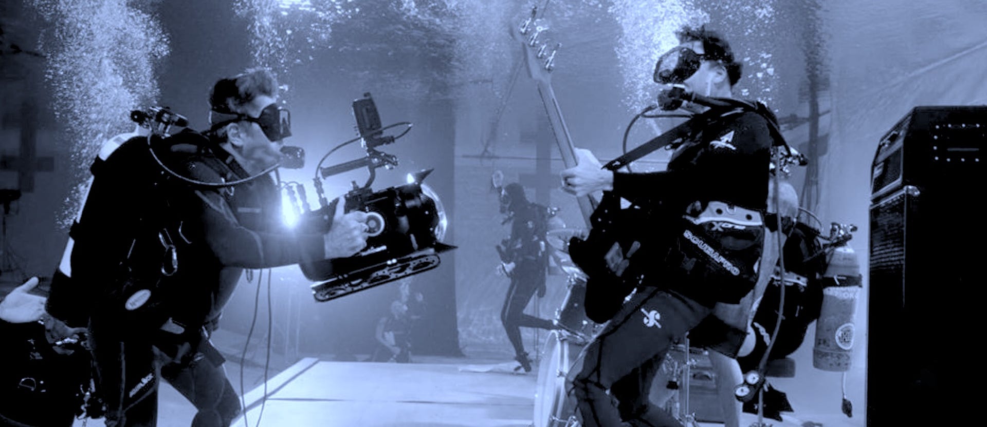 Sparta underwater grip and lighting.